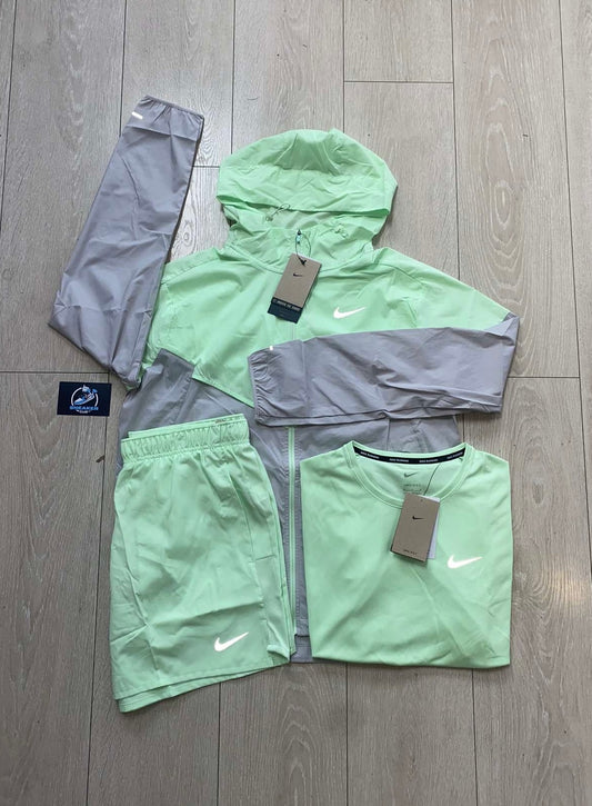 NIKE 3-PIECE WINDRUNNER SET - VAPOUR GREEN